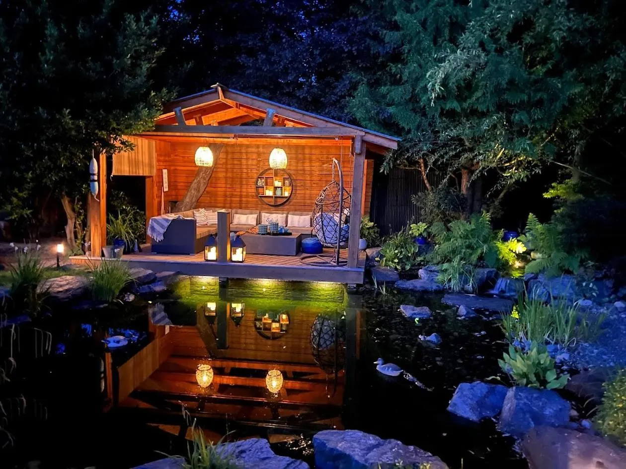 Couple'S Oasis At Horner Park Villa Victoria